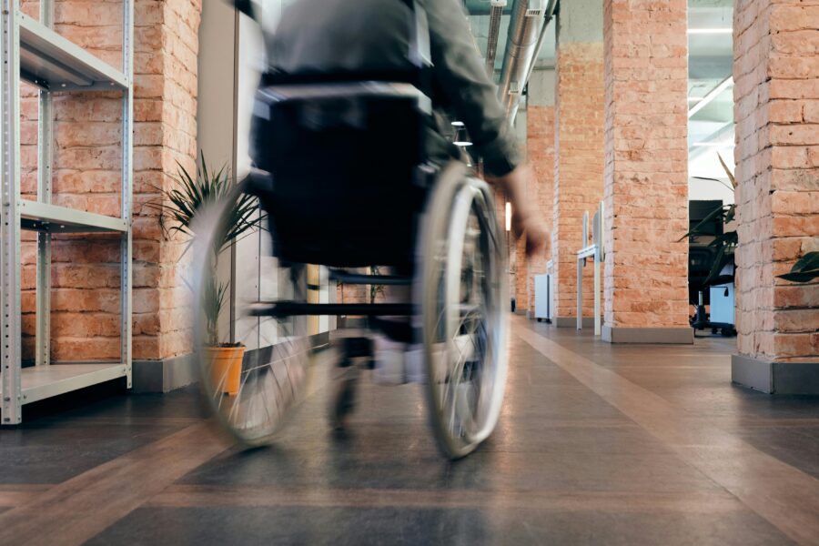 Foto von Rollstuhlfahrer