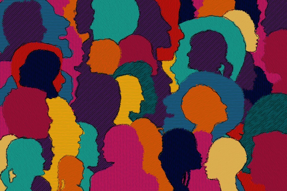 Das Bild zeigt viele Menschen verschiedenen Alters, verschiedene Profile bilden die Diversität der Gesellschaft ab.
