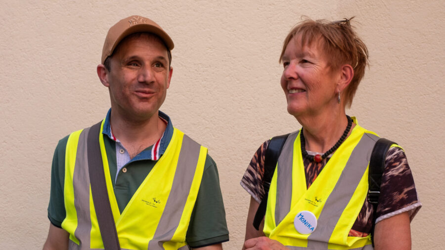 Zwei Guides des City Walks.